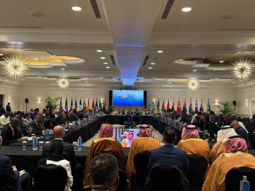 وزير الدولة للشؤون الخارجية يشارك في حفل افتتاح مؤتمر رؤساء حكومات مجموعة الكاريبية كاريكوم