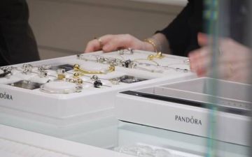 أسهم باندورا تقفز 7 بعد خططها لتقليل الاعتماد على الفضة أسهم باندورا تقفز 7 بعد خططها لتقليل الاعتماد على الفضة