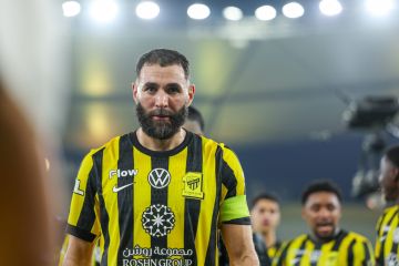  أغادر مرفوع الرأس .. أول تعليق من بنزيما بعد رحيله عن الاتحاد وانضمامه للهلال