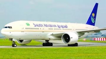 الخطوط السعودية تعلق بعض الرحلات