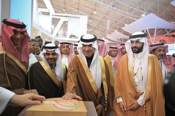 وزير البلديات والإسكان يدشن معرض ريستاتكس الرياض العقاري 2026 في نسخته الـ35 وزير البلديات والإسكان يدشن معرض ريستاتكس الرياض العقاري 2026 في نسخته الـ35