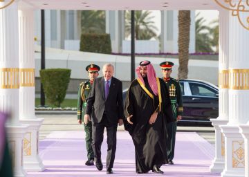 ولي العهد يستقبل رئيس تركيا