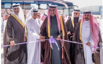 وزير الصناعة يدشن مصانع متقدمة للأغذية والأدوية ومنتجات البناء في مدينة سدير