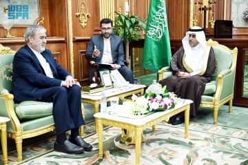 نائب رئيس مجلس الشورى يلتقي رئيس لجنة الأمن القومي والسياسة الخارجية لمجلس الشورى الإيراني نائب رئيس مجلس الشورى يلتقي رئيس لجنة الأمن القومي والسياسة الخارجية لمجلس الشورى الإيراني