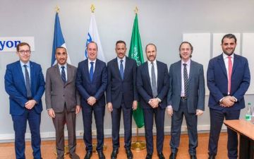 وزير الصناعة يبحث فرص توطين الصناعات الدوائية مع شركات عالمية في ليون الفرنسية وزير الصناعة يبحث فرص توطين الصناعات الدوائية مع شركات عالمية في ليون الفرنسية