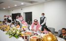 أمير جازان ونائبه يشاركان أبناءهم الأيتام الإفطار الرمضاني - sa