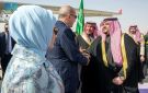 رئيس جمهورية تركيا يصل إلى الرياض وفي مقدمة مستقبليه نائب أمير المنطقة - sa