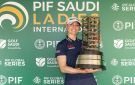  سفيرة جولف السعودية تشارلي هال تتوج بلقب بطولة PIF السعودية الدولية للسيدات - sa