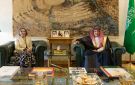 نائب وزير الخارجية يستقبل رئيسة لجنة الاستخبارات المشتركة البريطانية