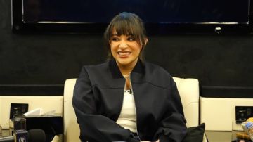 رامز ساخرا من خيرية أبو لبن: حاشرة نفسها في أي كاست.. فيديو