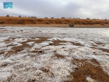  الرداء الأبيض يكسو نفود وسهول الجوف