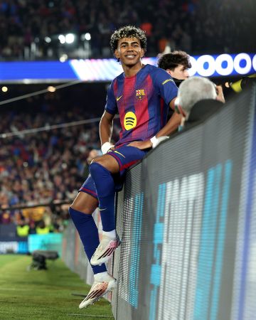 برشلونة يكتسح نيوكاسل بسباعية ويتأهل لدور الثمانية في دوري أبطال أوروبا