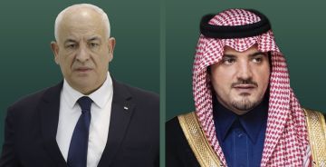 هاتفيا... عبدالعزيز بن سعود ووزير داخلية فلسطين يستعرضان تطورات الأوضاع