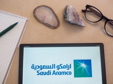 رويترز: استهداف مصفاة تابعة لـأرامكو بطائرة مسيرة وتعليق عملياتها رويترز: استهداف مصفاة تابعة لـأرامكو بطائرة مسيرة وتعليق عملياتها