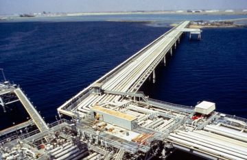 وكالة: أرامكو تطلب من المشترين الاكتفاء باستلام الخام العربي الخفيف من ينبع خلال أبريل وكالة: أرامكو تطلب من المشترين الاكتفاء باستلام الخام العربي الخفيف من ينبع خلال أبريل