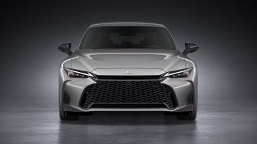 مواصفات سيارة لكزس IS موديل 2026