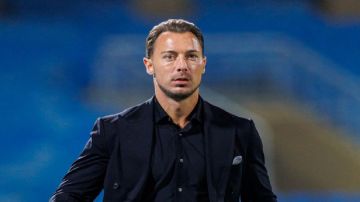 الأهلي يتحرك لتعديل موعد لقاء الدحيل الأهلي يتحرك لتعديل موعد لقاء الدحيل