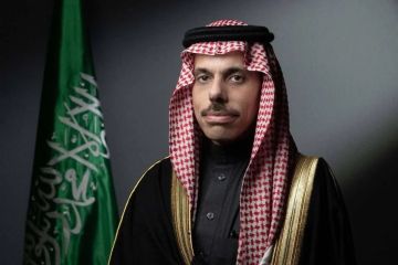وزير الخارجية يصل إلى إسلام آباد للمشاركة في الاجتماع الوزاري الرباعي