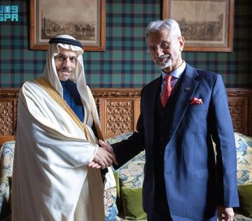 شارك في جلسة التهديدات العابرة للحدود والسيادة .. وزير الخارجية ونظيره الهندي يناقشان المستجدات الإقليمية والدولية