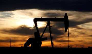 النفط يقفز 10 وخام برنت يغلق عند 101 دولار