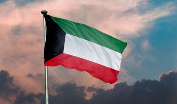 الدفاعات الجوية الكويتية تتصدى لهجمات صاروخية وطائرات مسيرة معادية الدفاعات الجوية الكويتية تتصدى لهجمات صاروخية وطائرات مسيرة معادية