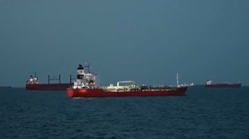 المملكة تنجح في إجلاء مواطن كوري من سفينة عالقة في الخليج.. فيديو