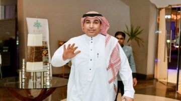 حاتم خيمي يجهز ترشحه لرئاسة مجلس نادي الوحدة حاتم خيمي يجهز ترشحه لرئاسة مجلس نادي الوحدة