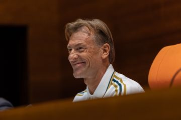 رينارد: سعداء بمواجهة منتخب مصر ونسعى لتقديم أداء جيد قبل مواجهة صربيا