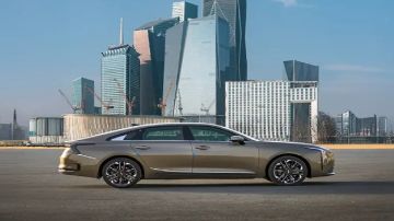 مواصفات مميزة بـ كيا K8 موديل 2026.. صور مواصفات مميزة بـ كيا K8 موديل 2026.. صور