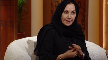 هند الخثيلة: سيدة حاولت إقناعي للاحتجاج على حظر قيادة النساء للسيارات فرفضت.. فيديو