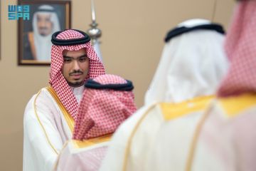 راكان بن سلمان يستقبل أصحاب السمو الأمراء والفضيلة والمعالي والمواطنين المهنئين بعيد الفطر راكان بن سلمان يستقبل أصحاب السمو الأمراء والفضيلة والمعالي والمواطنين المهنئين بعيد الفطر