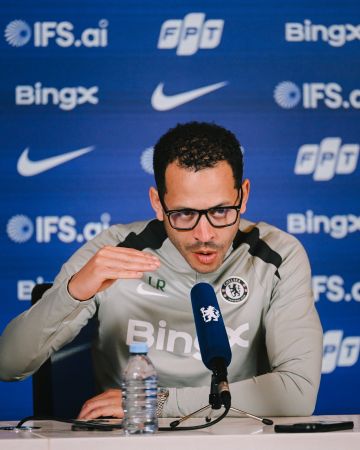 روسنير: فرنانديز ملتزم تماما مع تشيلسي