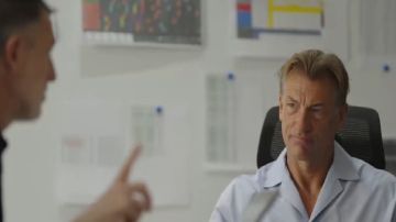 رينارد: أعددنا برامج مكثفة للاعبين لرفع الجاهزية قبل المونديال.. فيديو رينارد: أعددنا برامج مكثفة للاعبين لرفع الجاهزية قبل المونديال.. فيديو