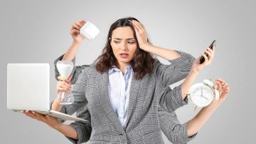 مؤشرات تنذر بمعاناتك من متلازمة المحتال التي تصيب الناجحين .. فيديو