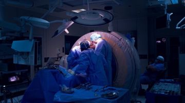 مدينة الملك عبدالله الطبية تنهي صرعا مستعصيا لمريضة شابة رافقها منذ الطفولة مدينة الملك عبدالله الطبية تنهي صرعا مستعصيا لمريضة شابة رافقها منذ الطفولة