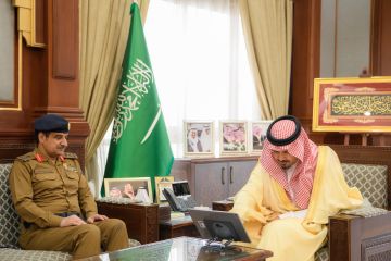 أمير المدينة يدشن فعاليات اليوم العالمي للدفاع المدني أمير المدينة يدشن فعاليات اليوم العالمي للدفاع المدني