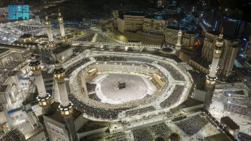 مشاهد إيمانية تتجلى في الحرمين