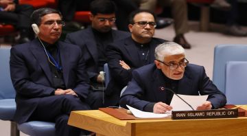 إيران تتهم أوكرانيا بالمشاركة في العدوان وتقدم احتجاجا لدول خليجية إيران تتهم أوكرانيا بالمشاركة في العدوان وتقدم احتجاجا لدول خليجية