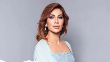 أصالة تفاجئ رتيل الشهري بصراحتها: أنا تلت أرباع شعري اكستنشن.. فيديو أصالة تفاجئ رتيل الشهري بصراحتها: أنا تلت أرباع شعري اكستنشن.. فيديو