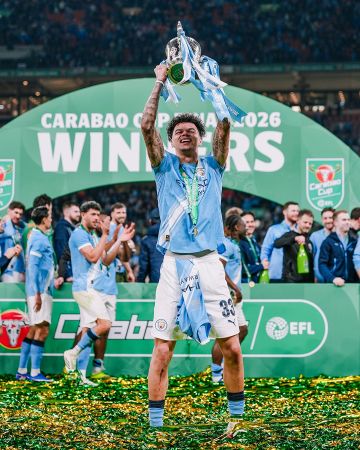 أوريلي يطالب باستغلال تتويج مانشستر سيتي بكأس الرابطة للعودة