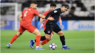 إيران تمنع سفر تراكتور إلى المملكة