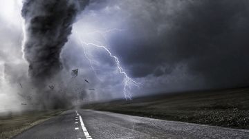 محلل طقس: وصف الحالة الجوية الحالية بالأعاصير مبالغ فيه.. فيديو محلل طقس: وصف الحالة الجوية الحالية بالأعاصير مبالغ فيه.. فيديو