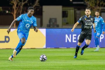 التعادل الإيجابي يحسم مواجهة نيوم والتعاون