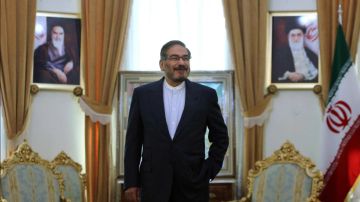 إيران تعلن اغتيال شمخاني وقائد الحرس الثوري إيران تعلن اغتيال شمخاني وقائد الحرس الثوري