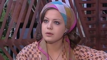 رحيل نجل أناهيد فياض في ظروف غامضة رحيل نجل أناهيد فياض في ظروف غامضة