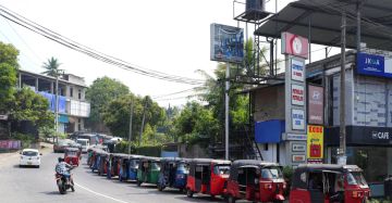 سريلانكا ترفع أسعار الوقود بنسبة 25 