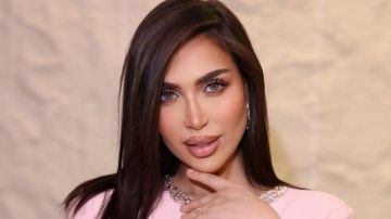 دكتورة خلود تحتفل برفقة عائلتها بعيد الفطر.. فيديو