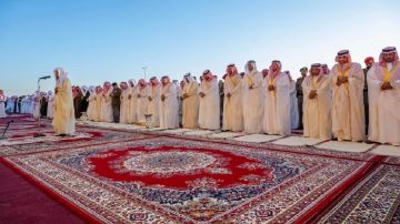 آل الشيخ يوجه بتهيئة المصليات والجوامع لصلاة عيد الفطر