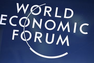 المنتدى الاقتصادي العالمي يؤجل اجتماعه في السعودية