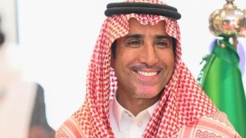 فايز المالكي: اتسلفت لإعطاء سائل عند إشارة مرور فرزقني الله بإعلان بألف ريال.. فيديو